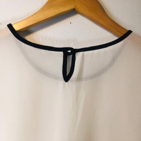 Elegant DownEast Sheer Lace Long Sleeve Blouse (Black/White) Size M - Ti… - Picture 6 of 8